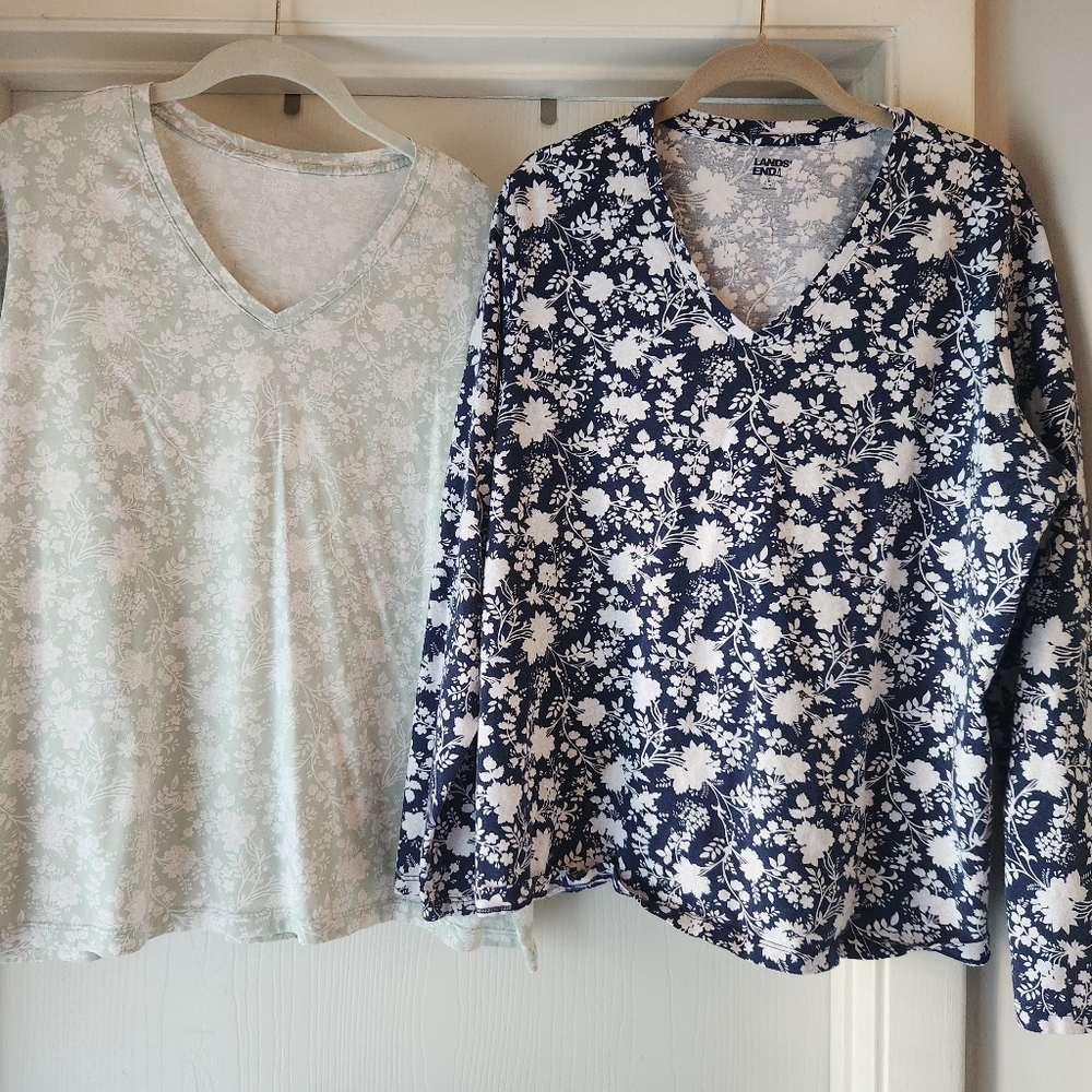 Lands' End V Neck Long Sleeve Cotton Top XL.  Set of 2